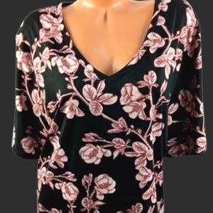 LuLaRoe black floral print size 3x